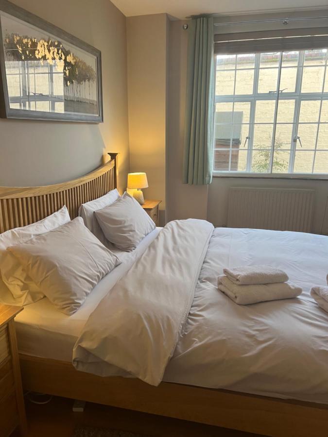 2 Bedroom Apartment Just Off Kings Road Лондон Экстерьер фото
