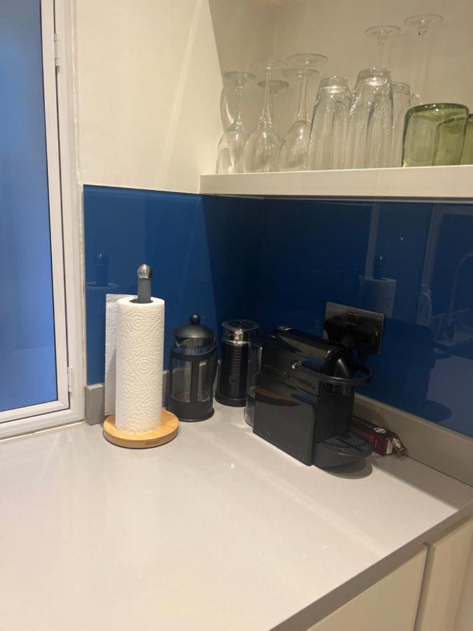 2 Bedroom Apartment Just Off Kings Road Лондон Экстерьер фото